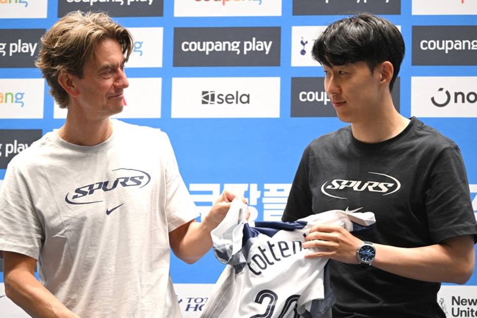 ayxsports-英超传奇落幕！孙兴慜含泪告别十年热刺生涯，127球神迹永载史册