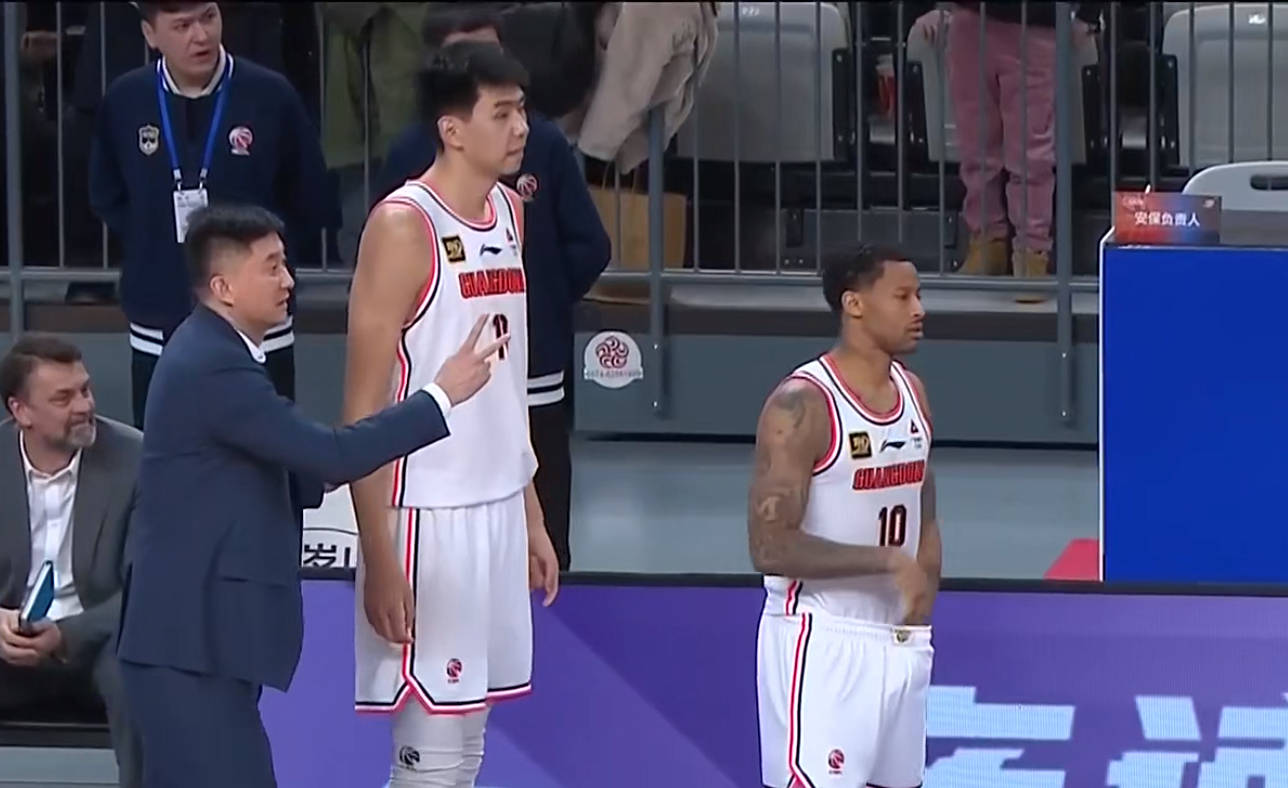 终于来了！CBA四大豪门酿“多人交易”，陈国豪回广东队成定局？
