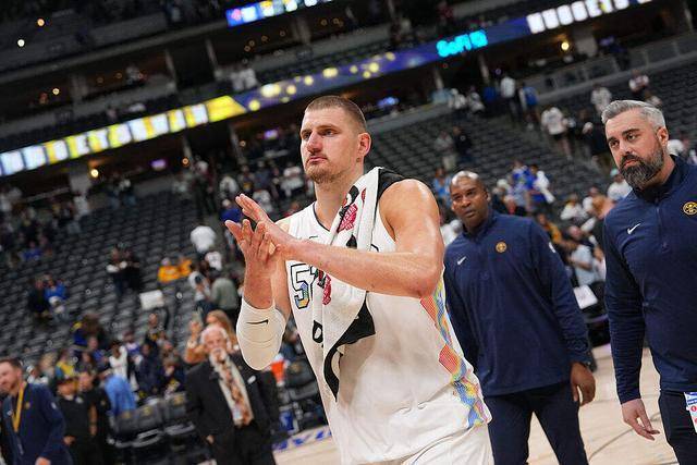 爱游戏-丹佛掘金的完美夏天